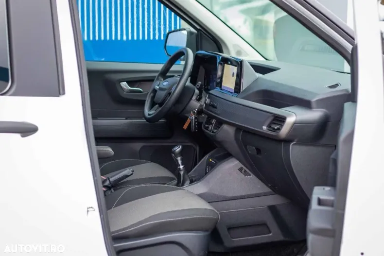 Ford Tourneo Courier din 2024 cu 25.818 km - oferta FOR167744 - foto 22
