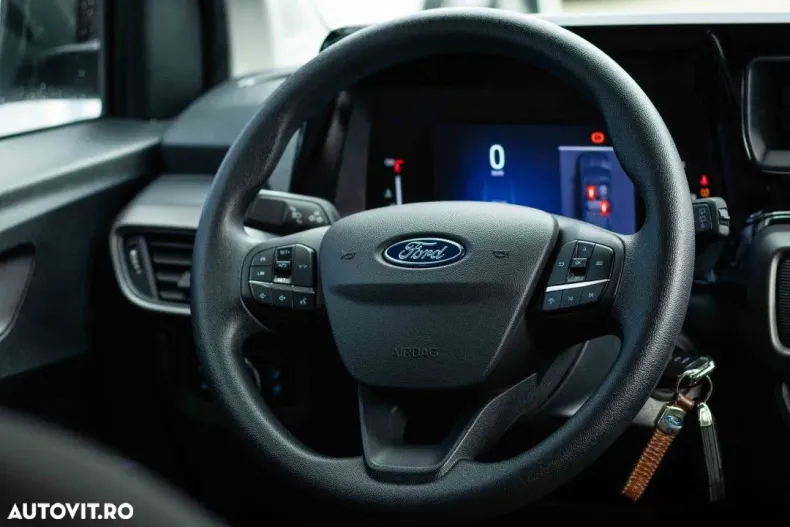 Ford Tourneo Courier din 2024 cu 25.818 km - oferta FOR167744 - foto 29