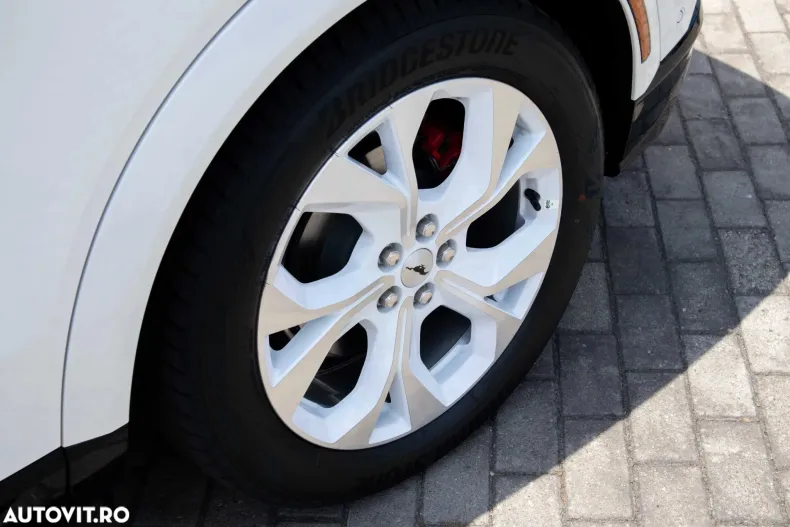 Ford Mustang Mach-E din 2023 cu 2 km - oferta FOR167745 - foto 6