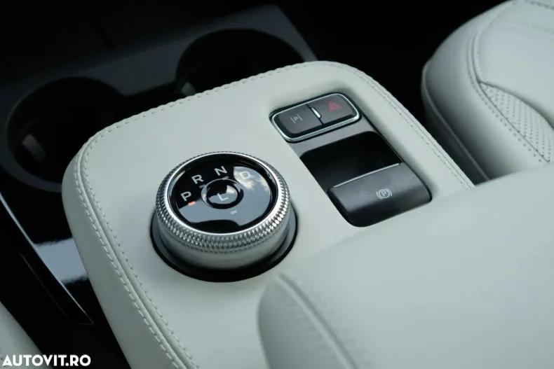 Ford Mustang Mach-E din 2023 cu 2 km - oferta FOR167745 - foto 30