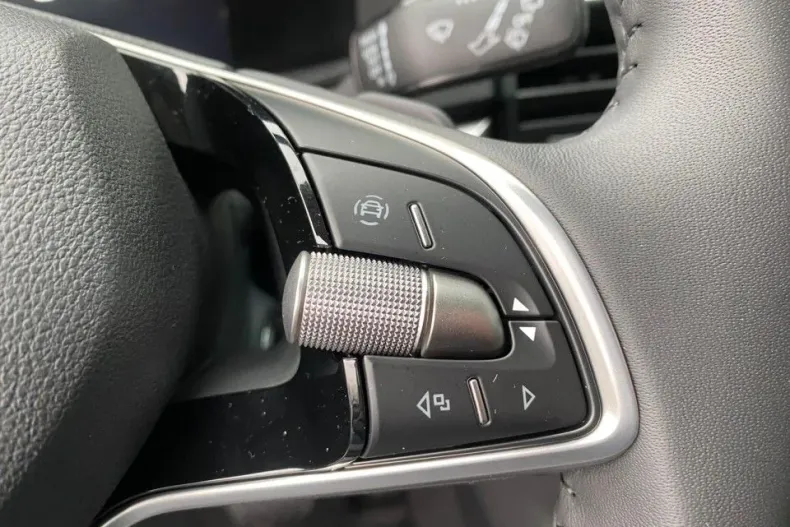 Skoda Karoq din 2025 cu 5 km - oferta SKO167751 - foto 9