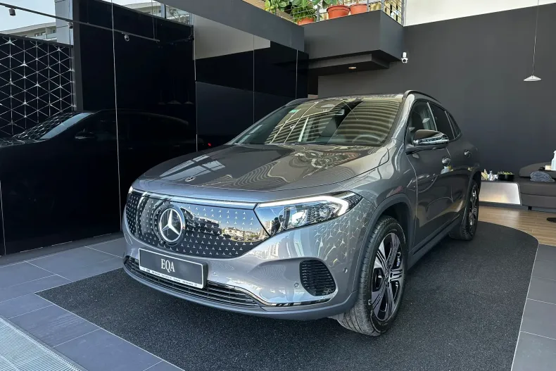 Mercedes-Benz EQA din 2025 cu 9 km - oferta MER167768 - foto 3