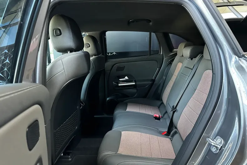 Mercedes-Benz EQA din 2025 cu 9 km - oferta MER167768 - foto 10