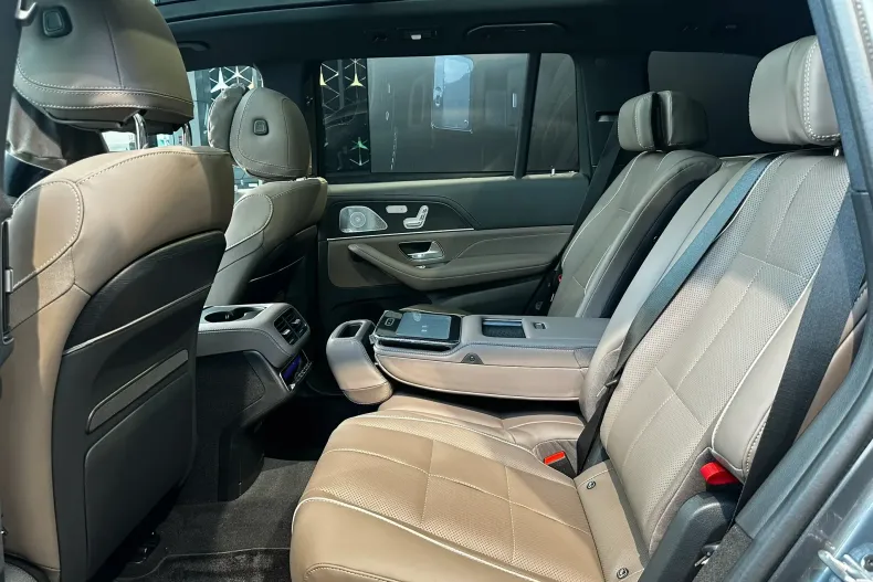 Mercedes-Benz GLS din 2025 cu 5.000 km - oferta MER167772 - foto 32