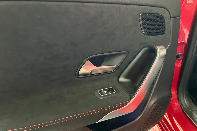 Mercedes-Benz A din 2024 cu 23 km - oferta MER167775 - foto 9