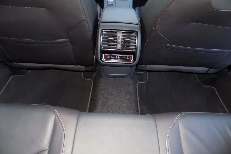 Volkswagen Arteon din 2022 cu 74.643 km - oferta VOL167776 - foto 29