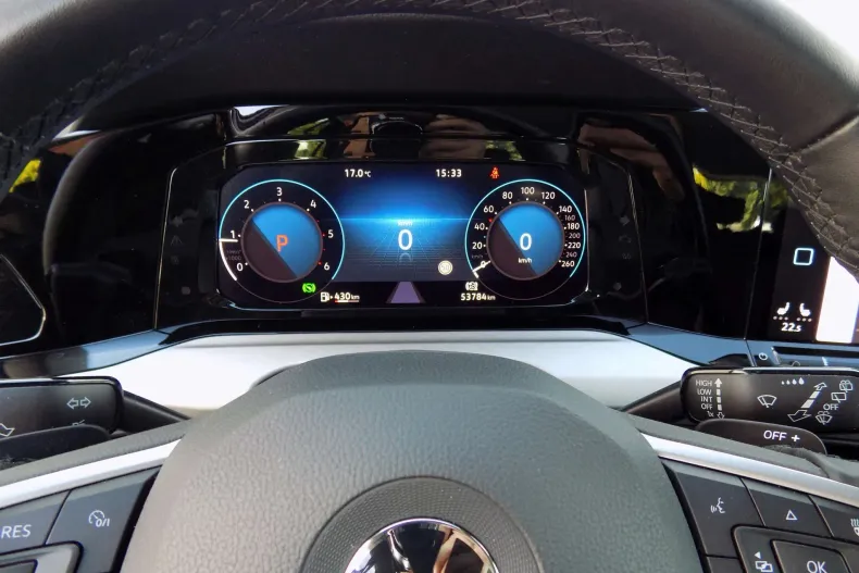 Volkswagen Golf din 2023 cu 53.784 km - oferta VOL167778 - foto 13