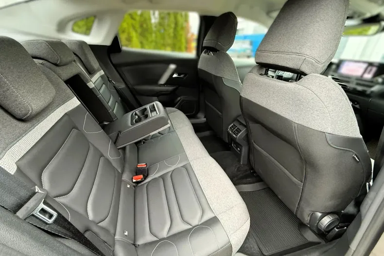 Citroën C4X din 2023 cu 7.300 km - oferta CIT167780 - foto 17