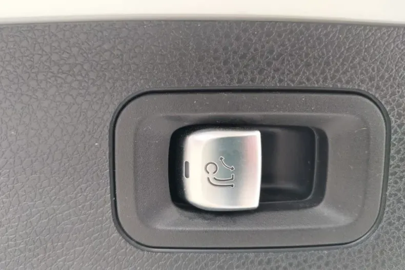 Mercedes-Benz E din 2021 cu 87.931 km - oferta MER167791 - foto 21