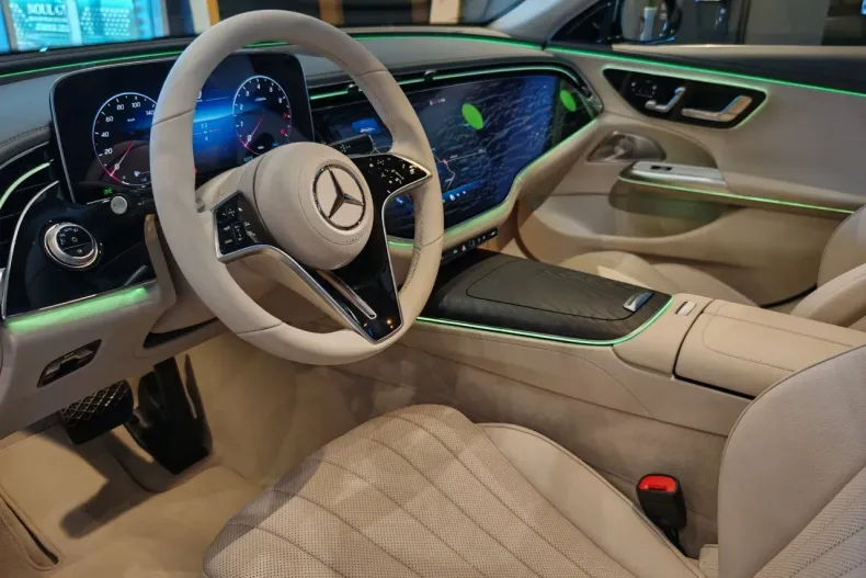 Mercedes-Benz E din 2025 cu 1 km - oferta MER167799 - foto 2