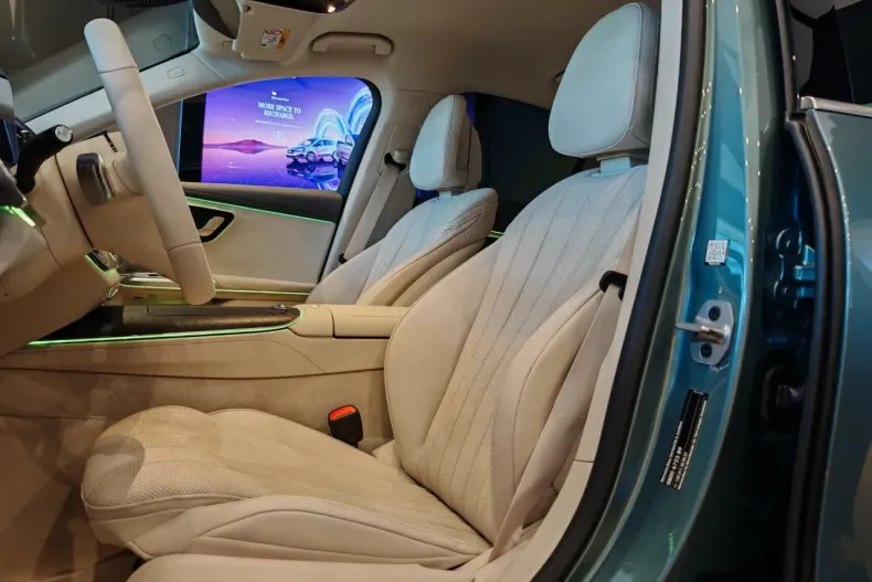 Mercedes-Benz E din 2025 cu 1 km - oferta MER167799 - foto 10