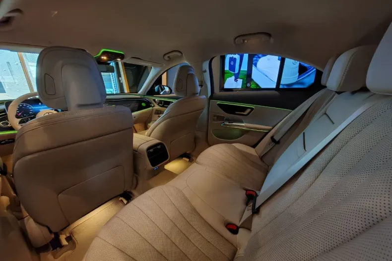 Mercedes-Benz E din 2025 cu 1 km - oferta MER167799 - foto 14