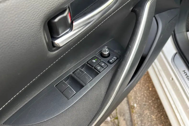 Toyota Corolla din 2020 cu 110.662 km - oferta TOY167800 - foto 15