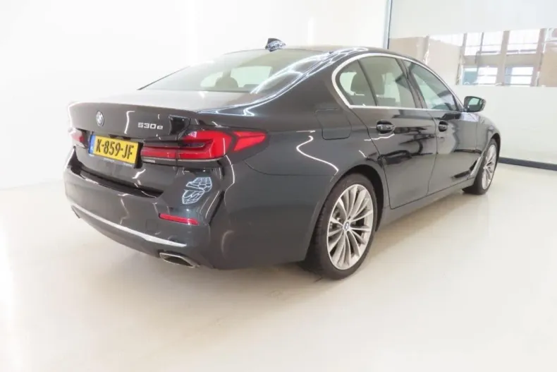 BMW Seria 5 din 2021 cu 128.858 km - oferta BMW167806 - foto 3