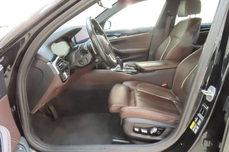 BMW Seria 5 din 2021 cu 128.858 km - oferta BMW167806 - foto 5