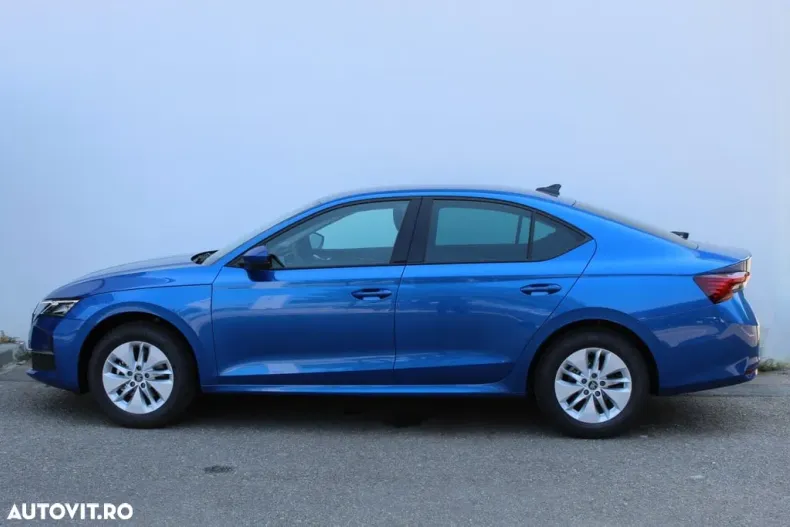 Skoda Octavia din 2025 cu 12.400 km - oferta SKO167810 - foto 5