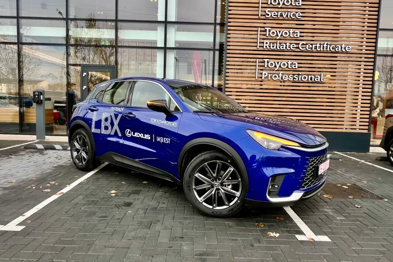 Lexus LBX din 2025 cu 2.000 km - oferta LEX167816 - foto 4