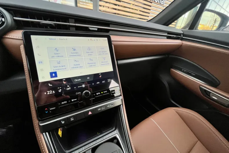 Lexus LBX din 2025 cu 2.000 km - oferta LEX167816 - foto 20