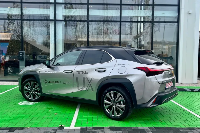 Lexus UX din 2025 cu 3.000 km - oferta LEX167817 - foto 9
