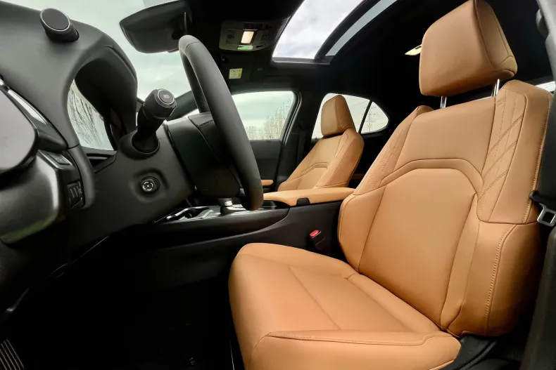 Lexus UX din 2025 cu 3.000 km - oferta LEX167817 - foto 13