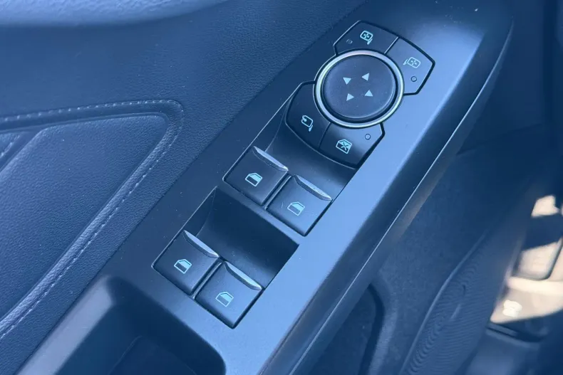 Ford Focus din 2021 cu 118.000 km - oferta FOR167824 - foto 28