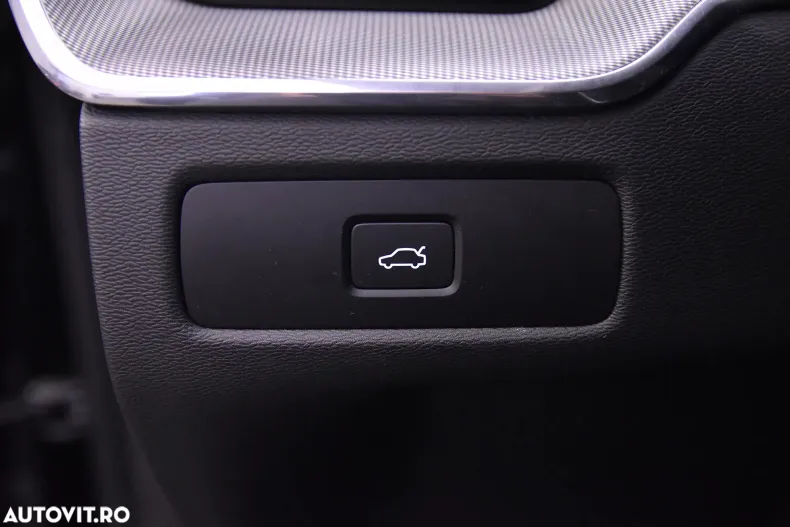 Volvo XC60 din 2023 cu 127.108 km - oferta VOL167835 - foto 15