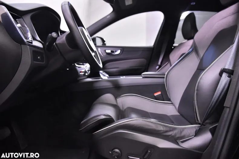 Volvo XC60 din 2023 cu 127.108 km - oferta VOL167835 - foto 24