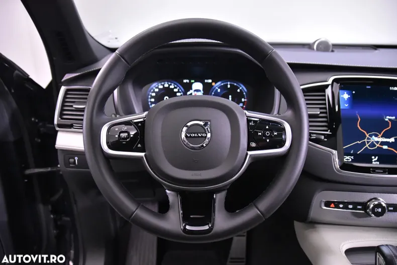 Volvo XC90 din 2022 cu 41.128 km - oferta VOL167843 - foto 17
