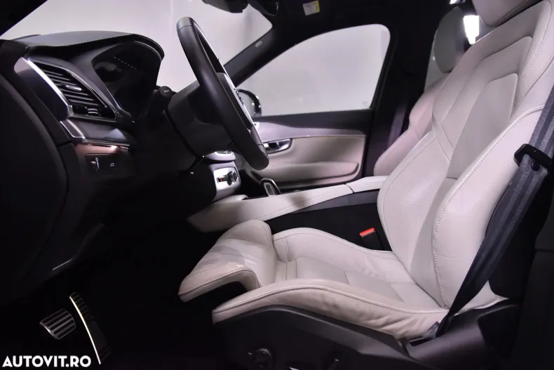 Volvo XC90 din 2022 cu 41.128 km - oferta VOL167843 - foto 24
