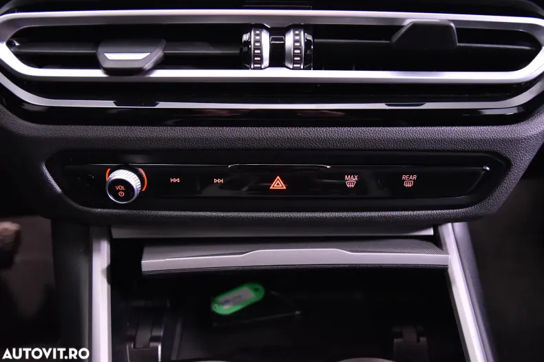 BMW Seria 3 din 2023 cu 101.786 km - oferta BMW167845 - foto 18