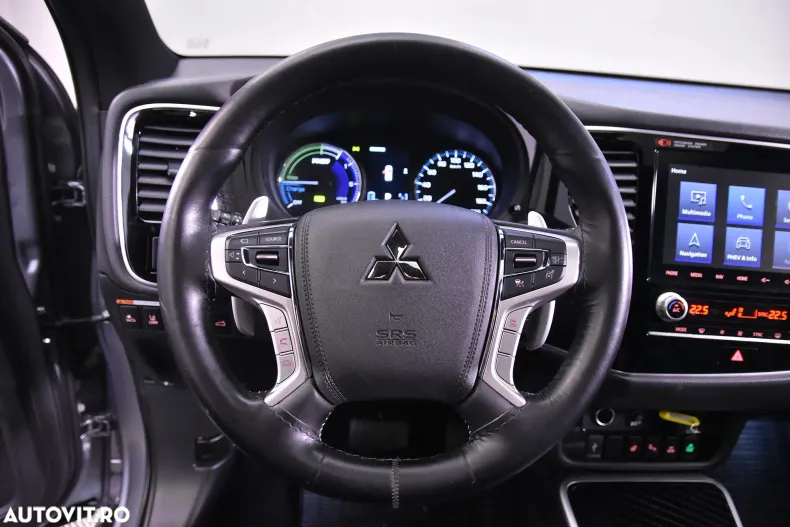 Mitsubishi Outlander din 2020 cu 125.635 km - oferta MIT167848 - foto 16