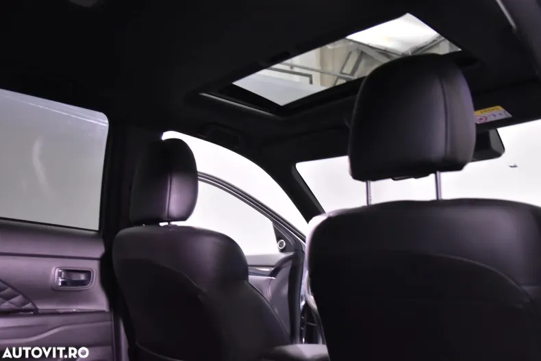 Mitsubishi Outlander din 2020 cu 125.635 km - oferta MIT167848 - foto 23