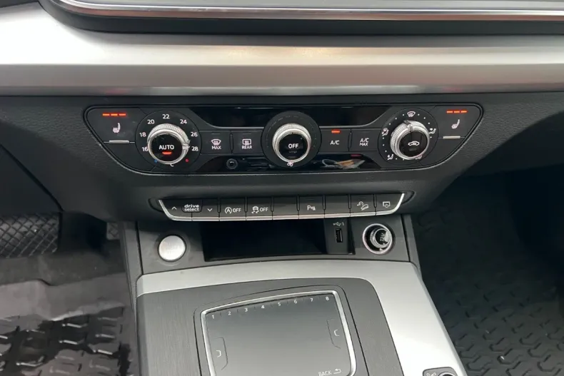 Audi Q5 din 2020 cu 121.000 km - oferta AUD167849 - foto 13