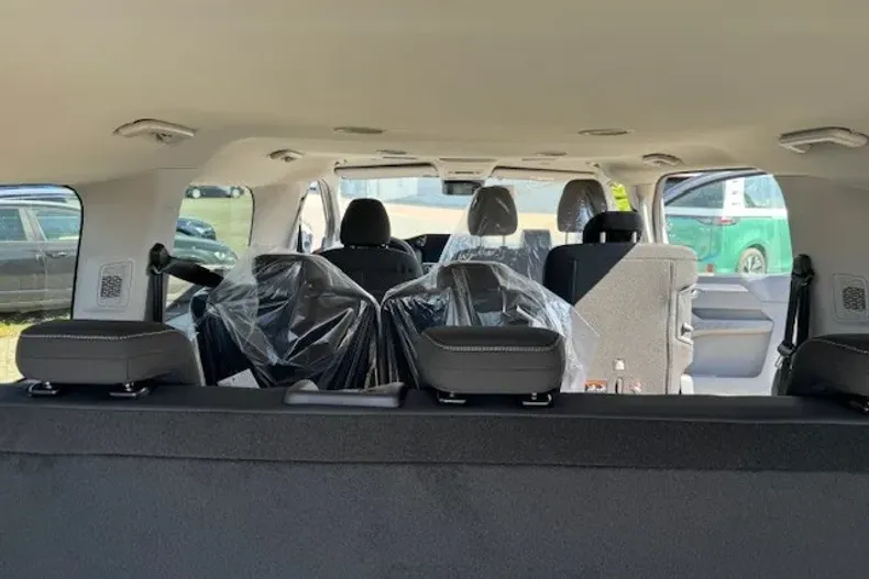 Volkswagen Caravelle din 2026 cu 3 km - oferta VOL167855 - foto 7