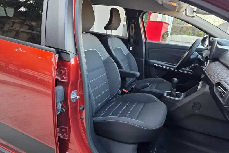 Dacia Jogger din 2023 cu 79.800 km - oferta DAC167862 - foto 13