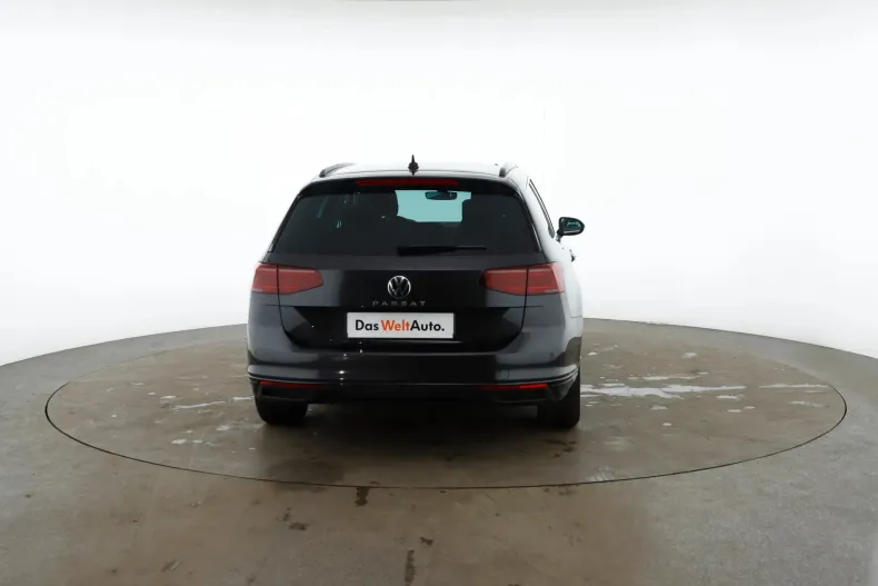 Volkswagen Passat din 2022 cu 156.724 km - oferta VOL167866 - foto 6