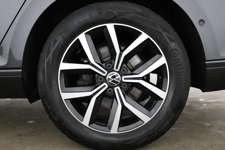 Volkswagen Passat din 2022 cu 156.724 km - oferta VOL167866 - foto 26