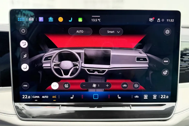 Volkswagen Passat din 2024 cu 11.000 km - oferta VOL167868 - foto 27