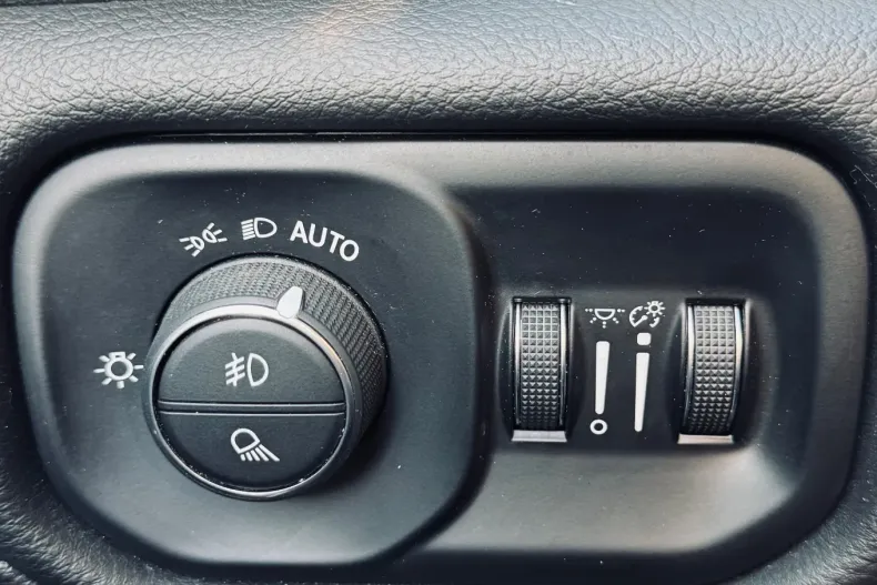 Dodge RAM din 2022 cu 90.000 km - oferta DOD167869 - foto 33