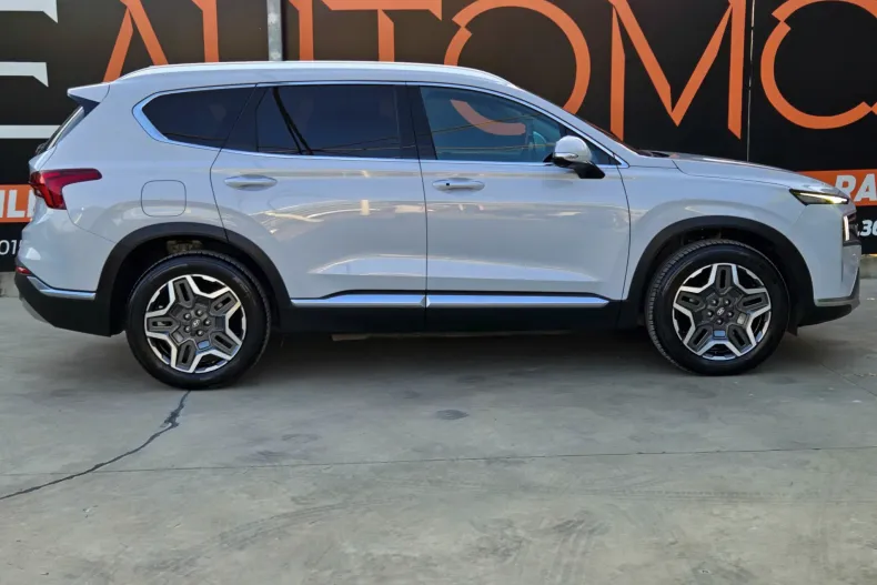 Hyundai SANTA FE din 2021 cu 57.900 km - oferta HYU167873 - foto 8