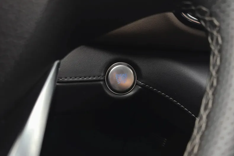 Hyundai SANTA FE din 2021 cu 57.900 km - oferta HYU167873 - foto 22