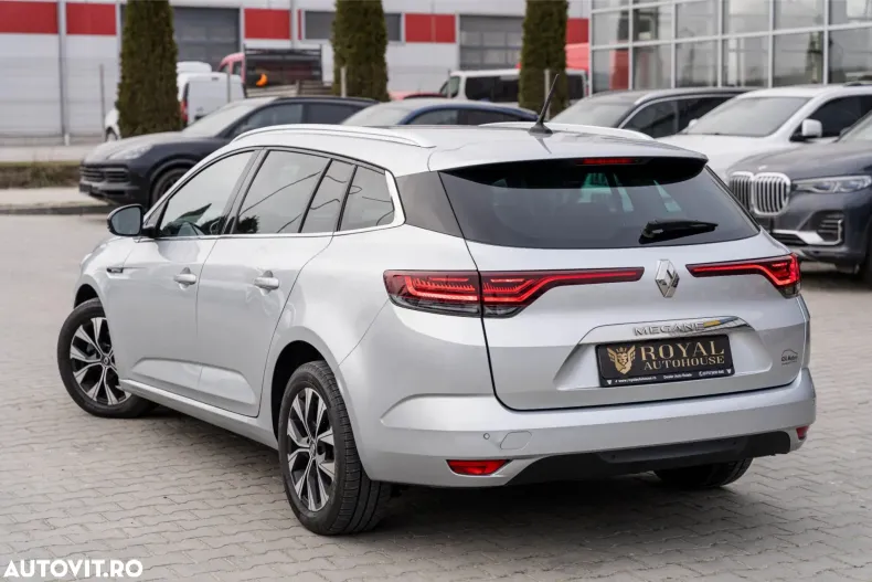 Renault Megane din 2023 cu 111.132 km - oferta REN167880 - foto 3