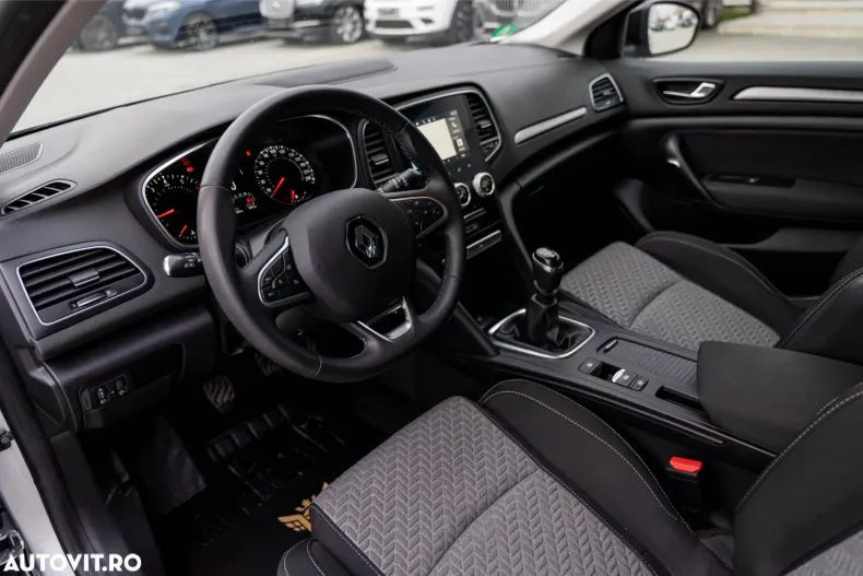 Renault Megane din 2023 cu 111.132 km - oferta REN167880 - foto 5