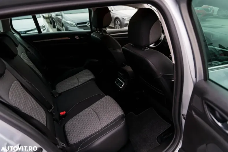 Renault Megane din 2023 cu 111.132 km - oferta REN167880 - foto 8