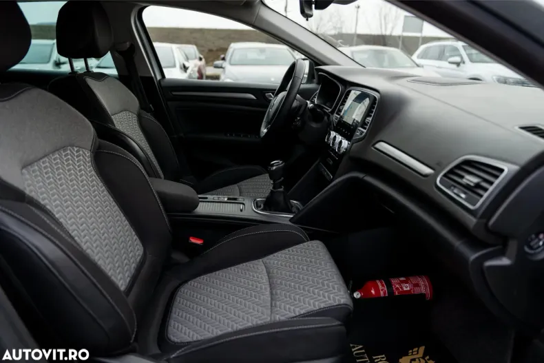 Renault Megane din 2023 cu 111.132 km - oferta REN167880 - foto 15