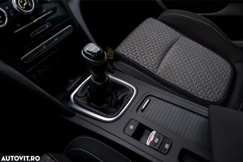 Renault Megane din 2023 cu 111.132 km - oferta REN167880 - foto 19