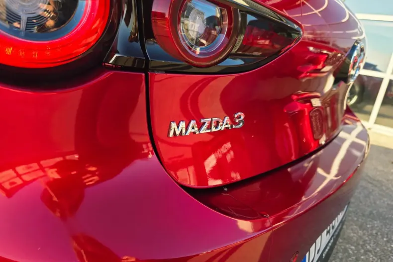 Mazda 3 din 2025 cu 3.500 km - oferta MAZ167882 - foto 6