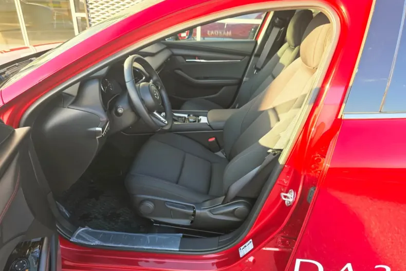 Mazda 3 din 2025 cu 3.500 km - oferta MAZ167882 - foto 8