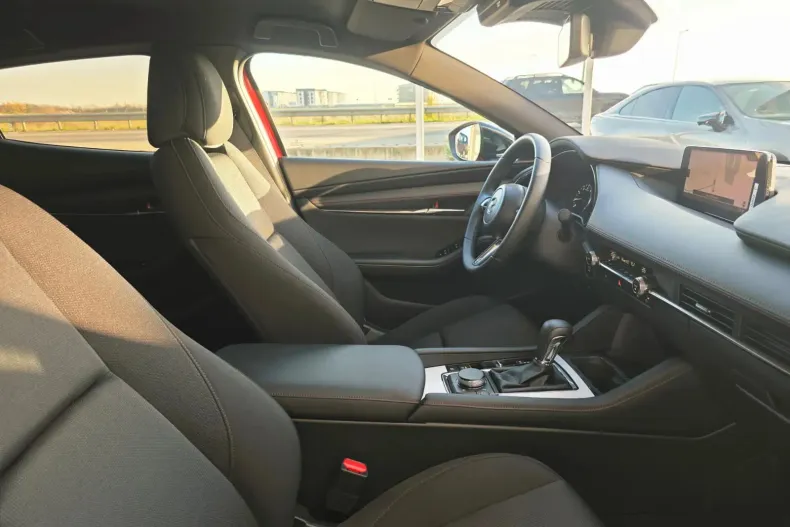 Mazda 3 din 2025 cu 3.500 km - oferta MAZ167882 - foto 13