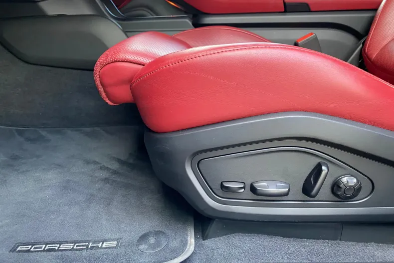 Porsche Taycan din 2021 cu 74.000 km - oferta POR167884 - foto 30